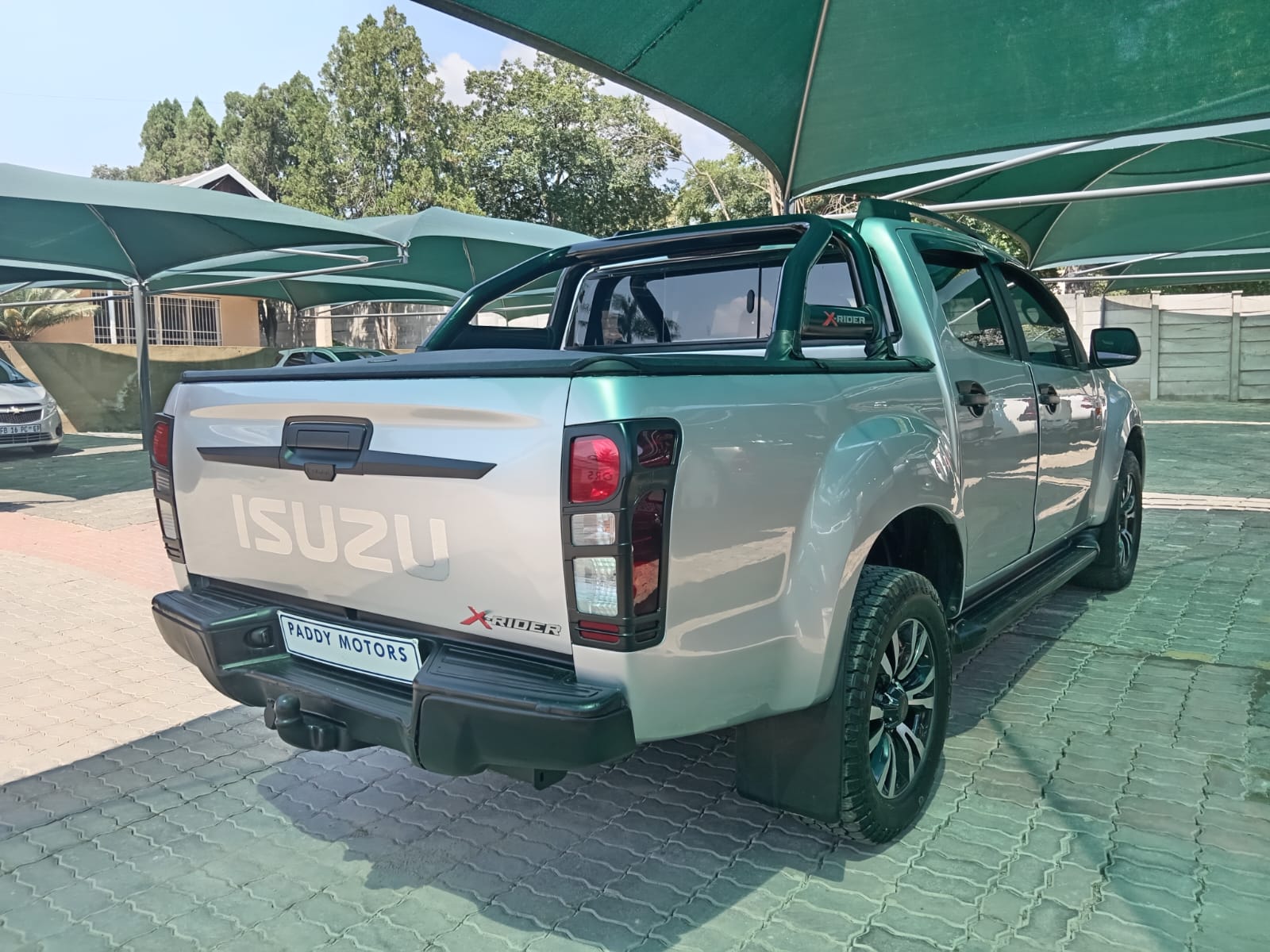 
								ISUZU KB 250 DMAX X-RIDER DOUBLE CAB full									