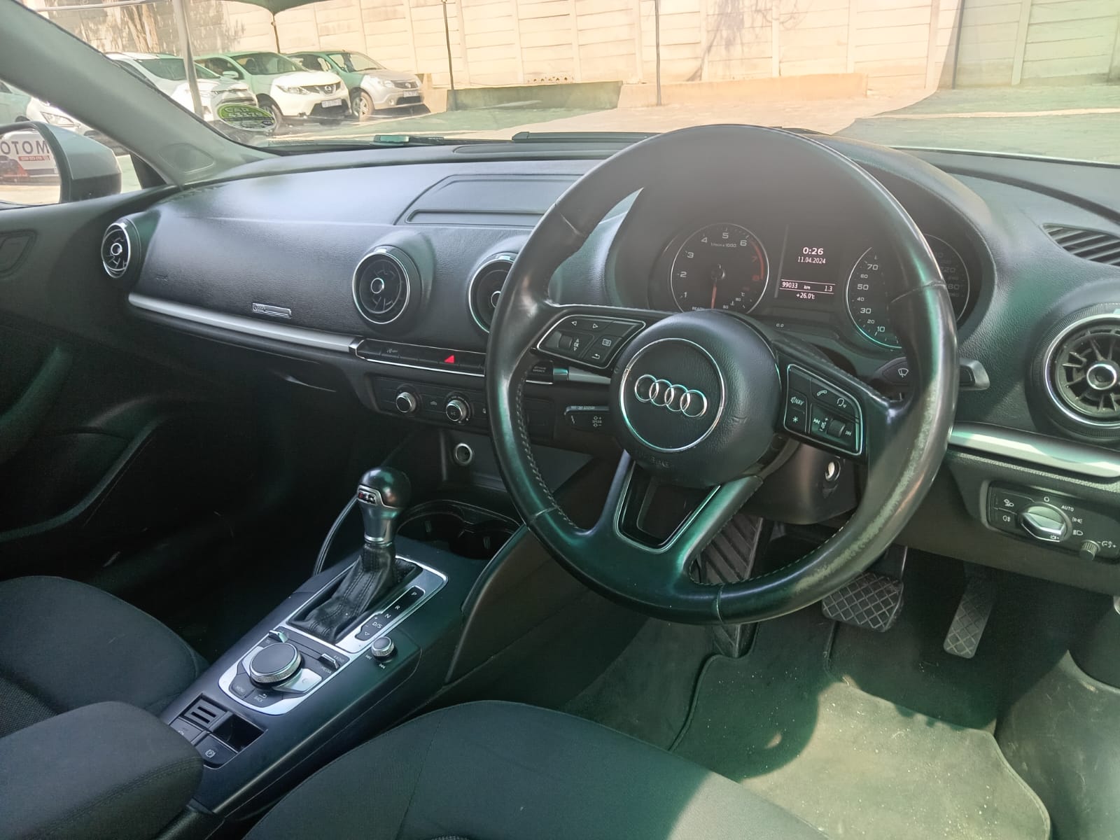 
								AUDI A3 1.0 TFSI AUTO full									