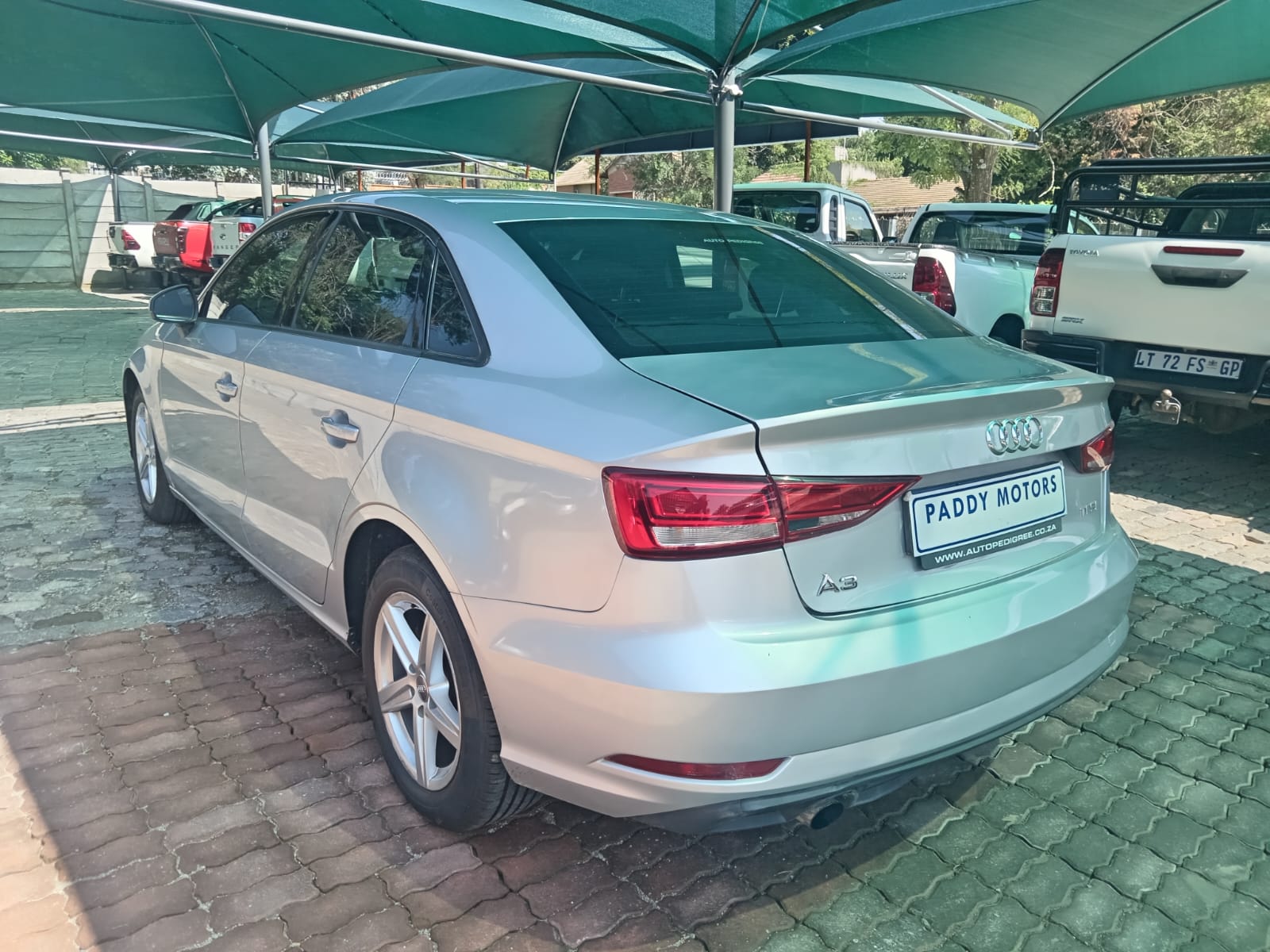 
								AUDI A3 1.0 TFSI AUTO full									