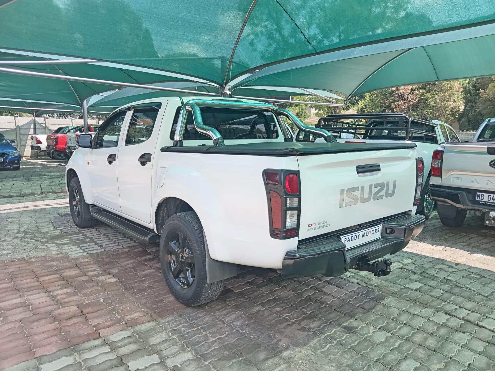 
								ISUZU KB250 D-TEQ DOUBLE CAB 4X2 full									