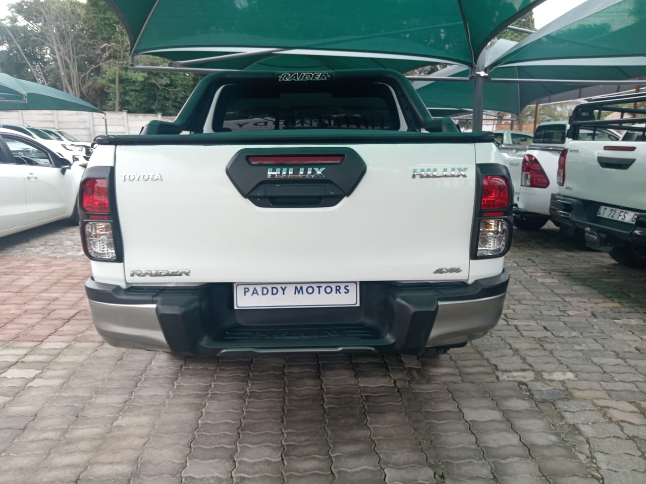 
								TOYOTA HILUX 2.4 GD6 DOUBLE CAB4X4 full									