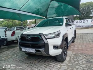 TOYOTA HILUX 2.8 GD6 DOUBLE CAB LEGEND 4X4