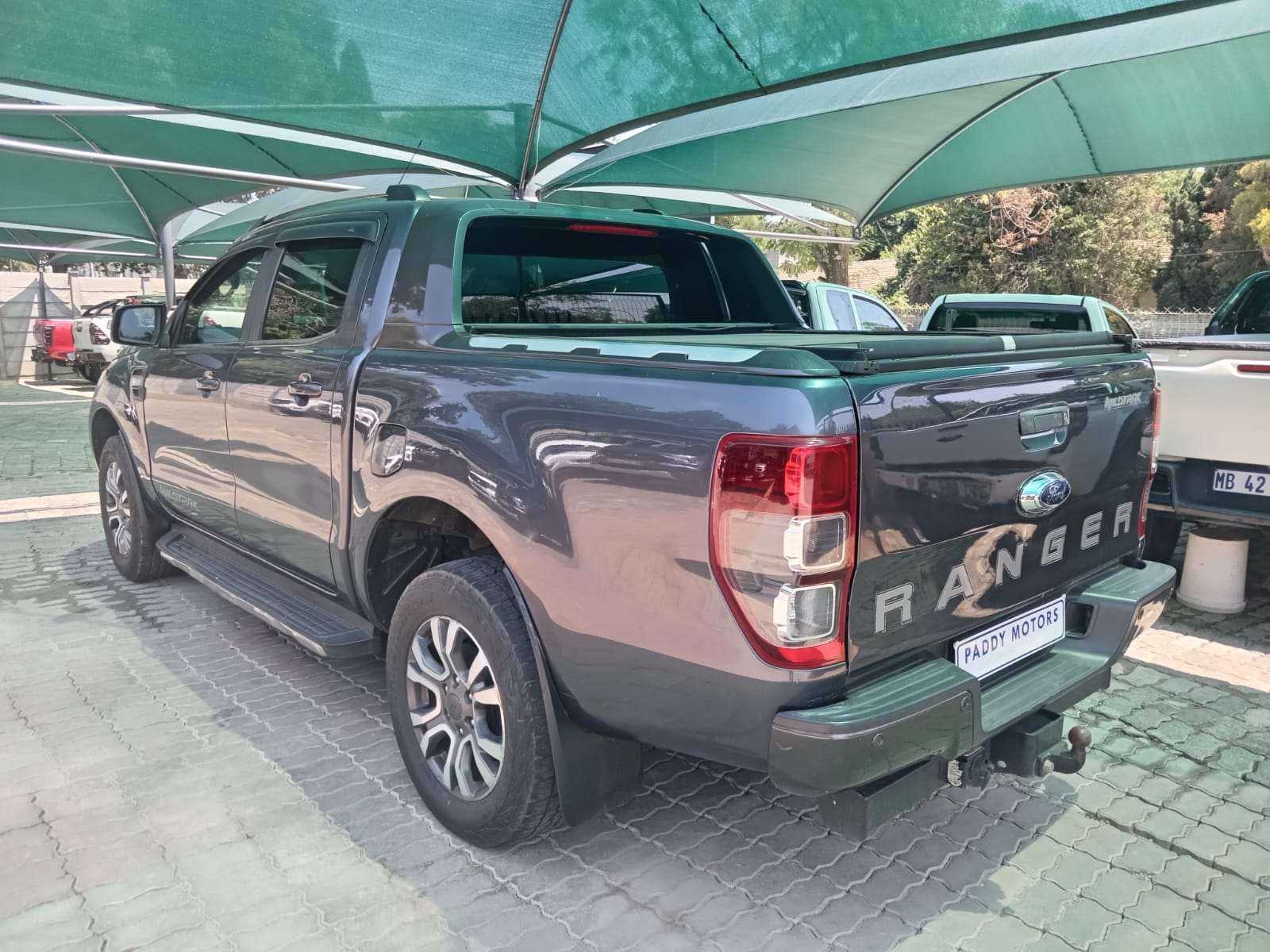 
								FORD RANGER 3.2 TDCI DOUBLE CAB WILDTRAK full									