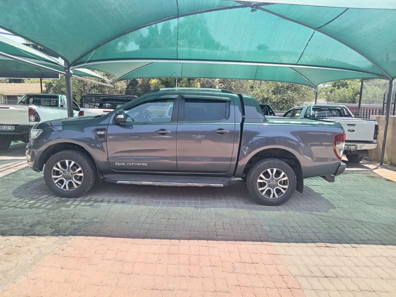 
								FORD RANGER 3.2 TDCI DOUBLE CAB WILDTRAK full									