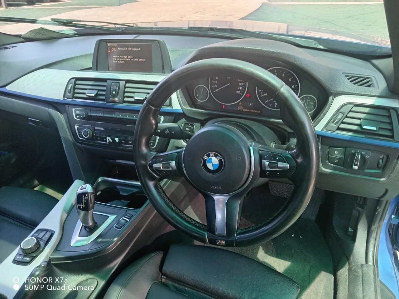 
								BMW 3SERIES 320I M SPORT full									