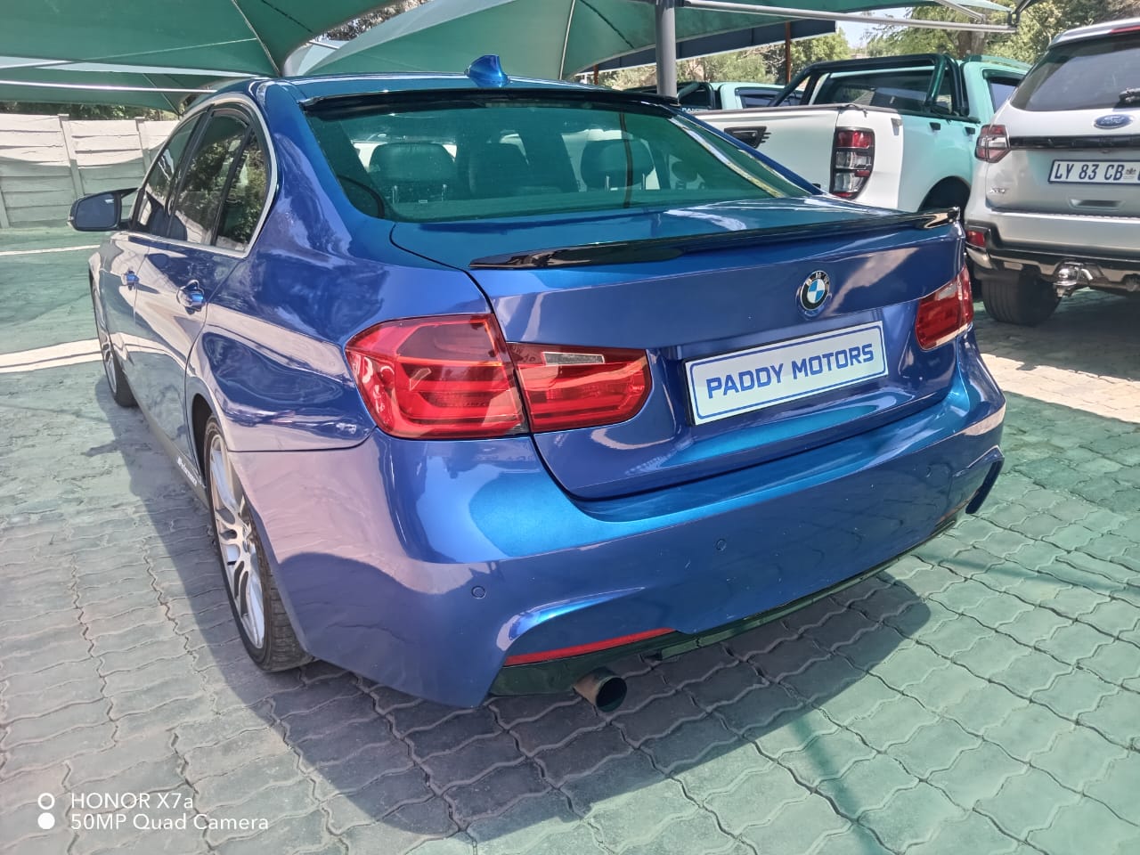 
								BMW 3SERIES 320I M SPORT full									