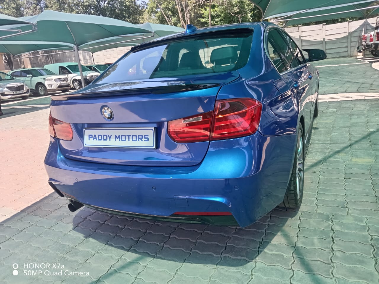 
								BMW 3SERIES 320I M SPORT full									