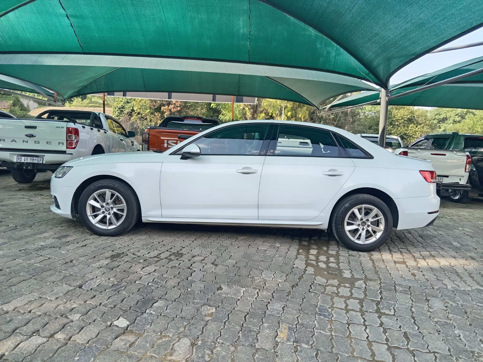 
								AUDI A4 TFSI SEDAN AUTO full									