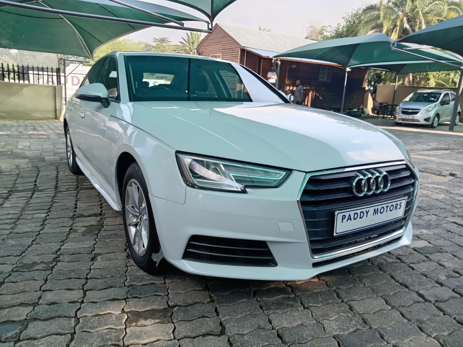 
								AUDI A4 TFSI SEDAN AUTO full									