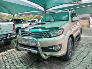 TOYOTA FORTUNER 3.0 D4D AUTO 4X2