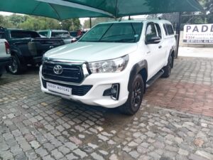 TOYOTA HILUX 2.4 GD6 EXTRA CAB 4X2