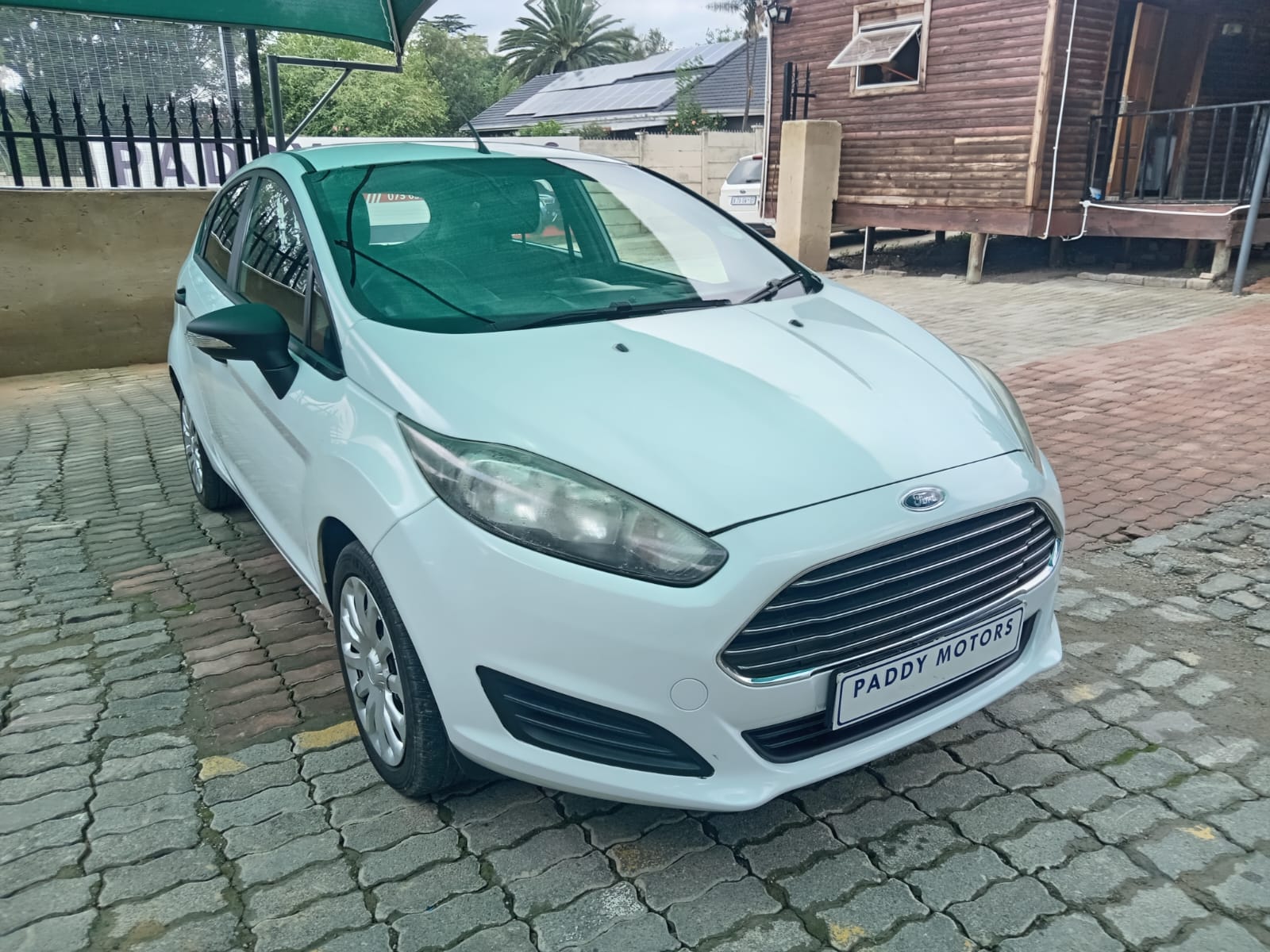 
								FORD FIESTA 1.6 DIESEL HATCHBACK TEEND full									