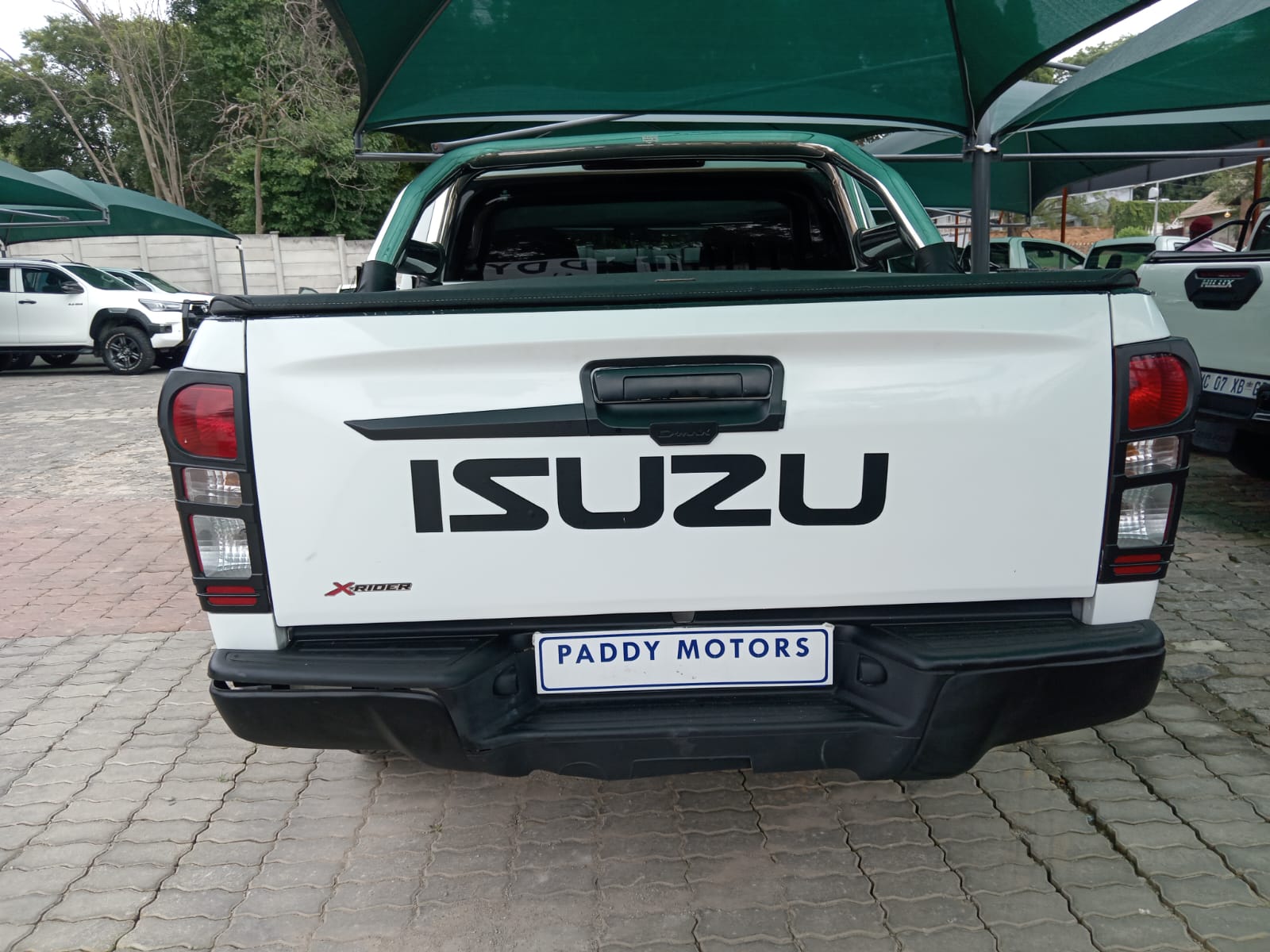 
								ISUZU KB250 D-TEQ X-RIDER DOUBLE CAB 4X2 full									