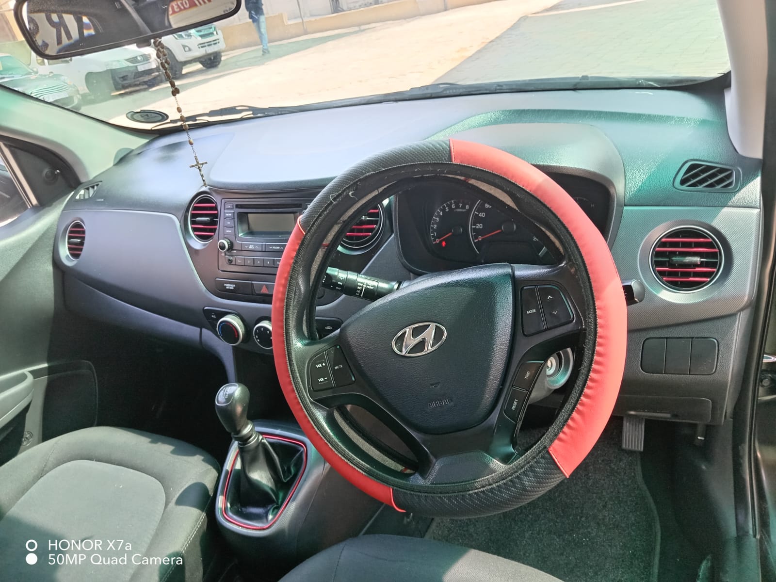 
								HYUNDAI GRAND I10 full									