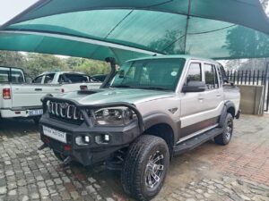 MAHINDRA SCORPIO M-HAWK UP