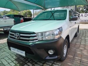 Toyota Hilux 2.0 Vvti single cab.