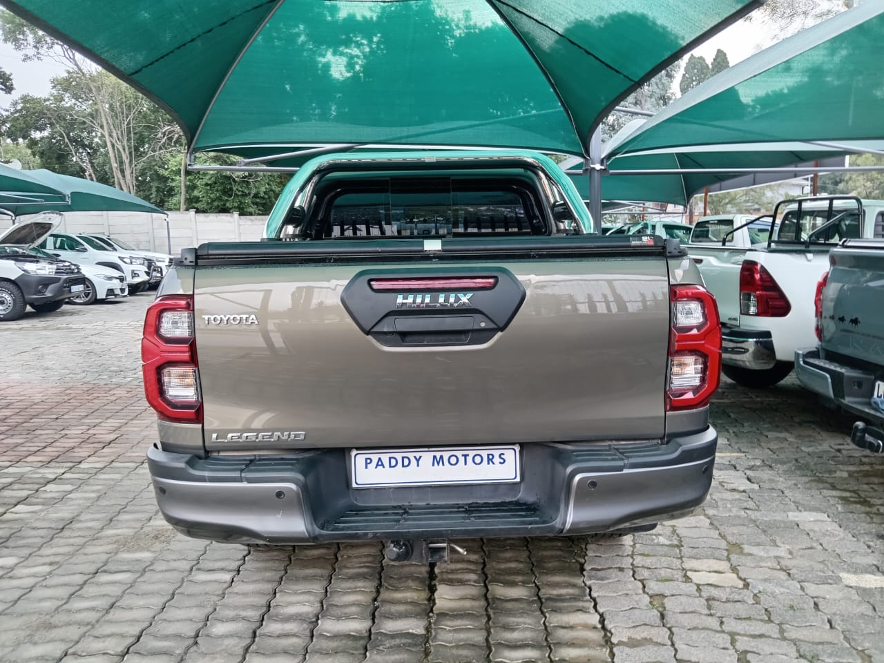 
								Toyota Hilux 2.8GD6 Double cab 4×2 full									