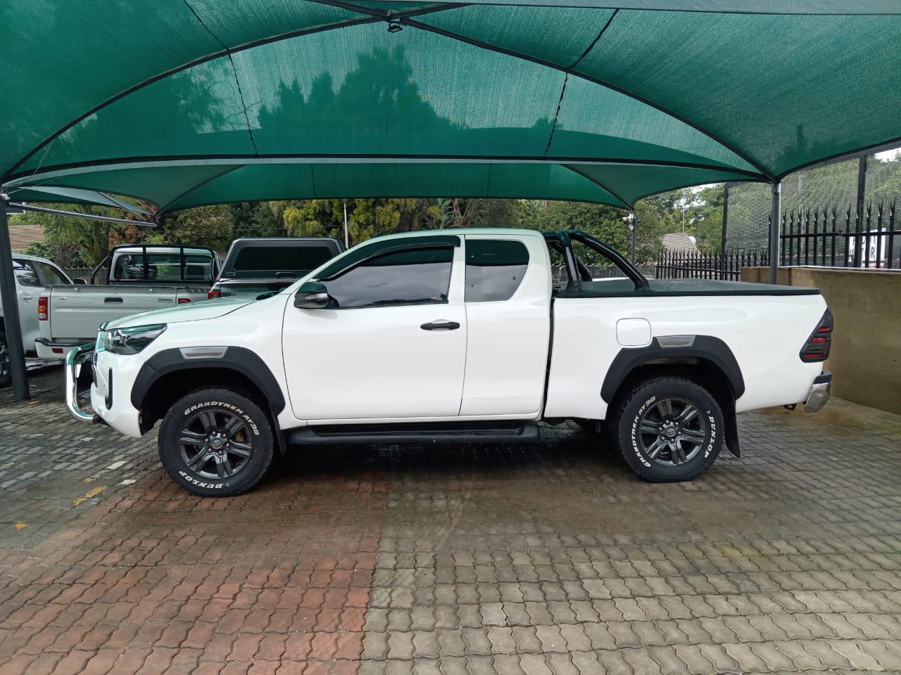 
								TOYOTA HILUX 2.4 GD6 EXTRA CAB 4X2 full									