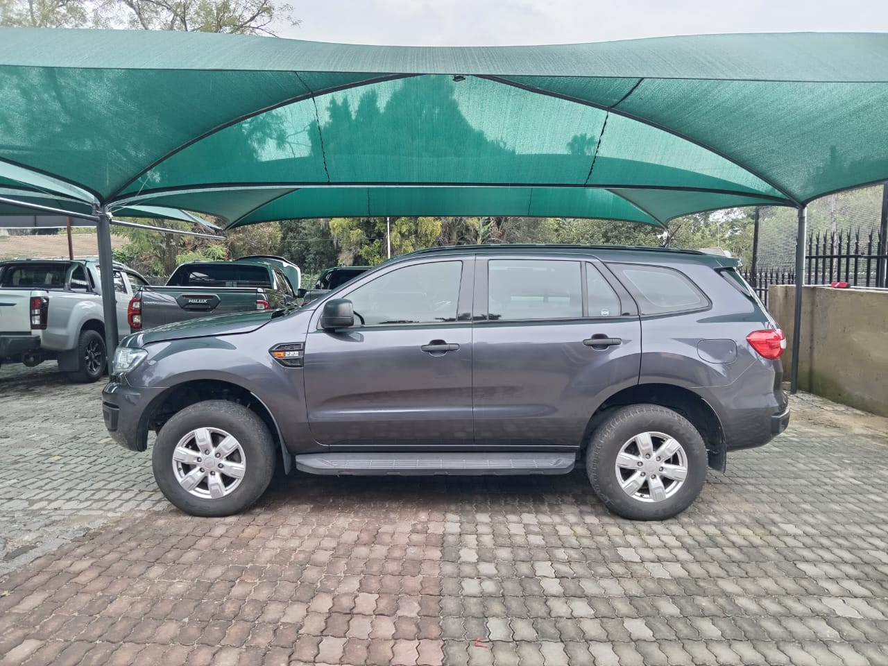 
								Ford Everest 2.2 TDCI XLS. full									