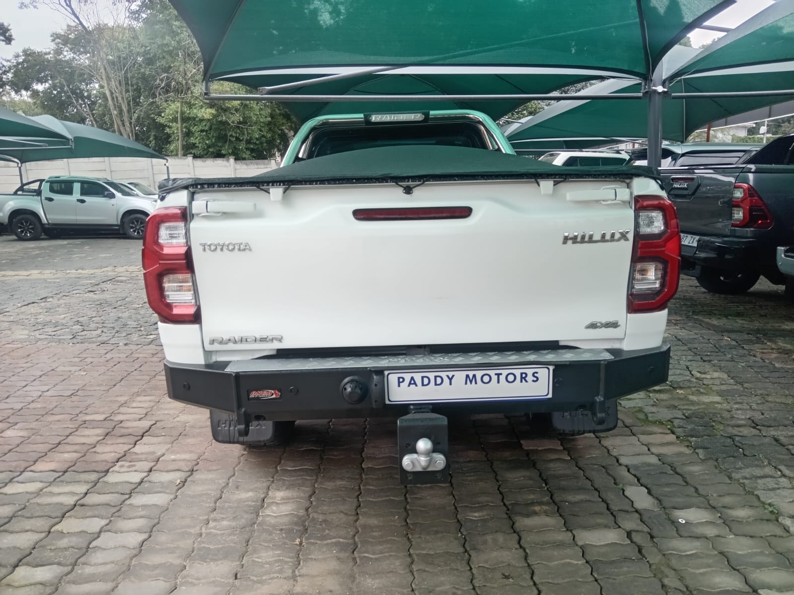 
								Toyota Hilux 2.8 GD6 raider Single cab 4×4. full									