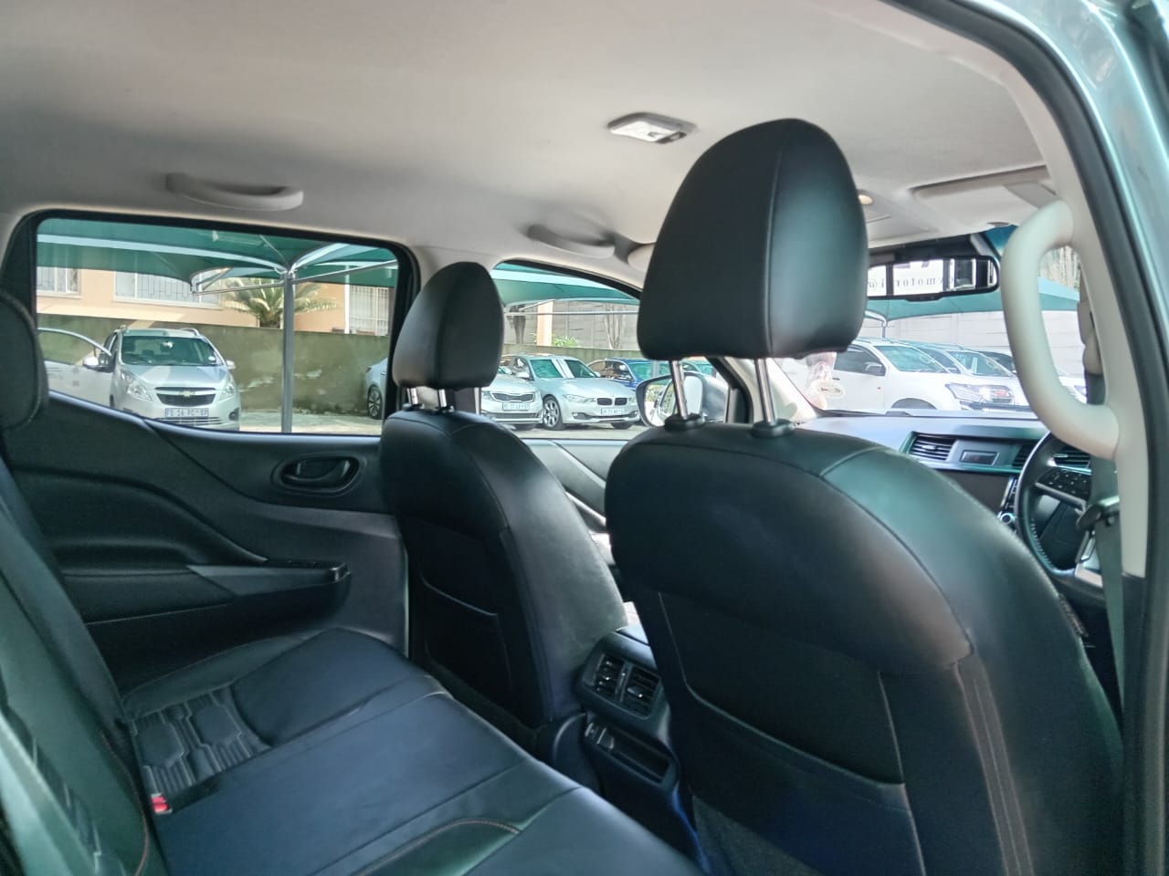 
								Nissan Navara 2.5Ddti PRO-4X 4X4 Double cab full									