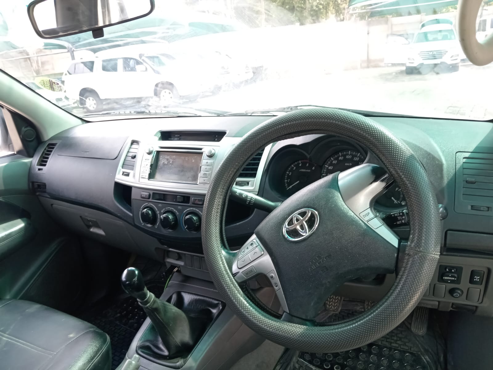 
								Toyota Hilux 3.0 D4D Extra cab full									