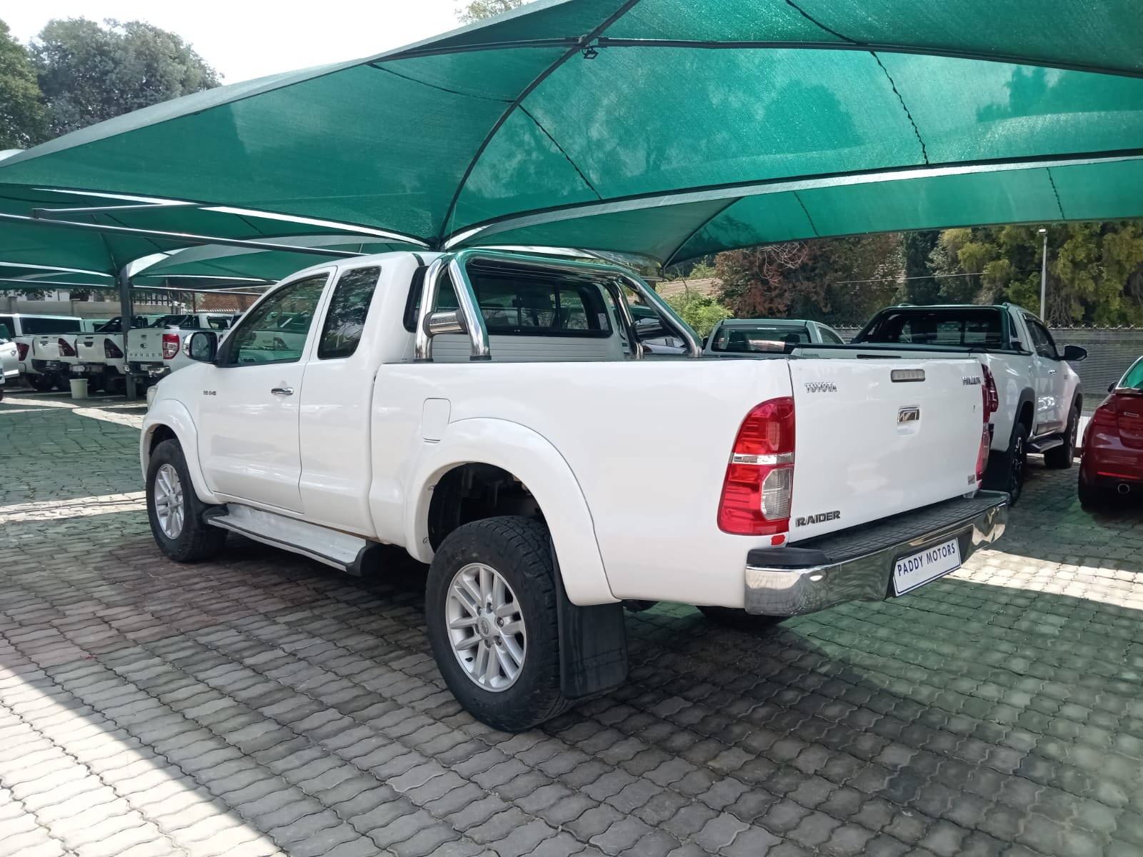 
								Toyota Hilux 3.0 D4D Extra cab full									
