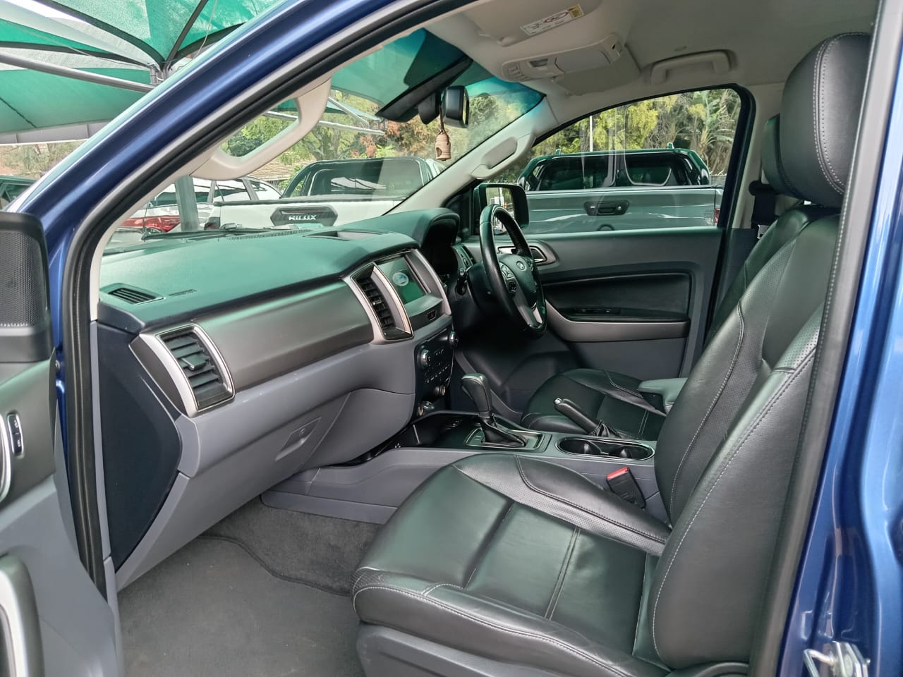 
								Ford Everest 2.2 TDCI XLT. full									