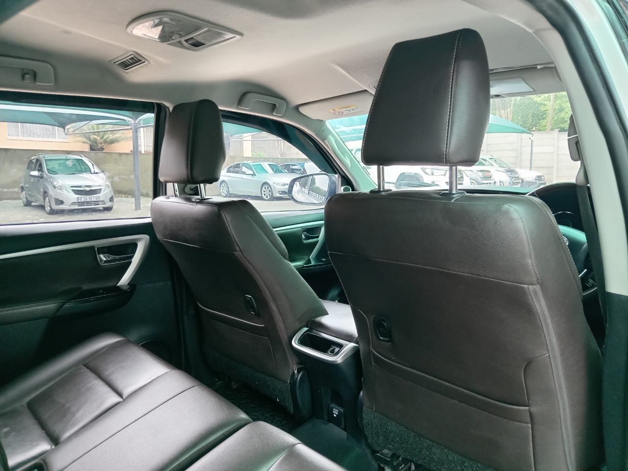 
								Toyota Fortuner 2.8 gd6 4×4 full									