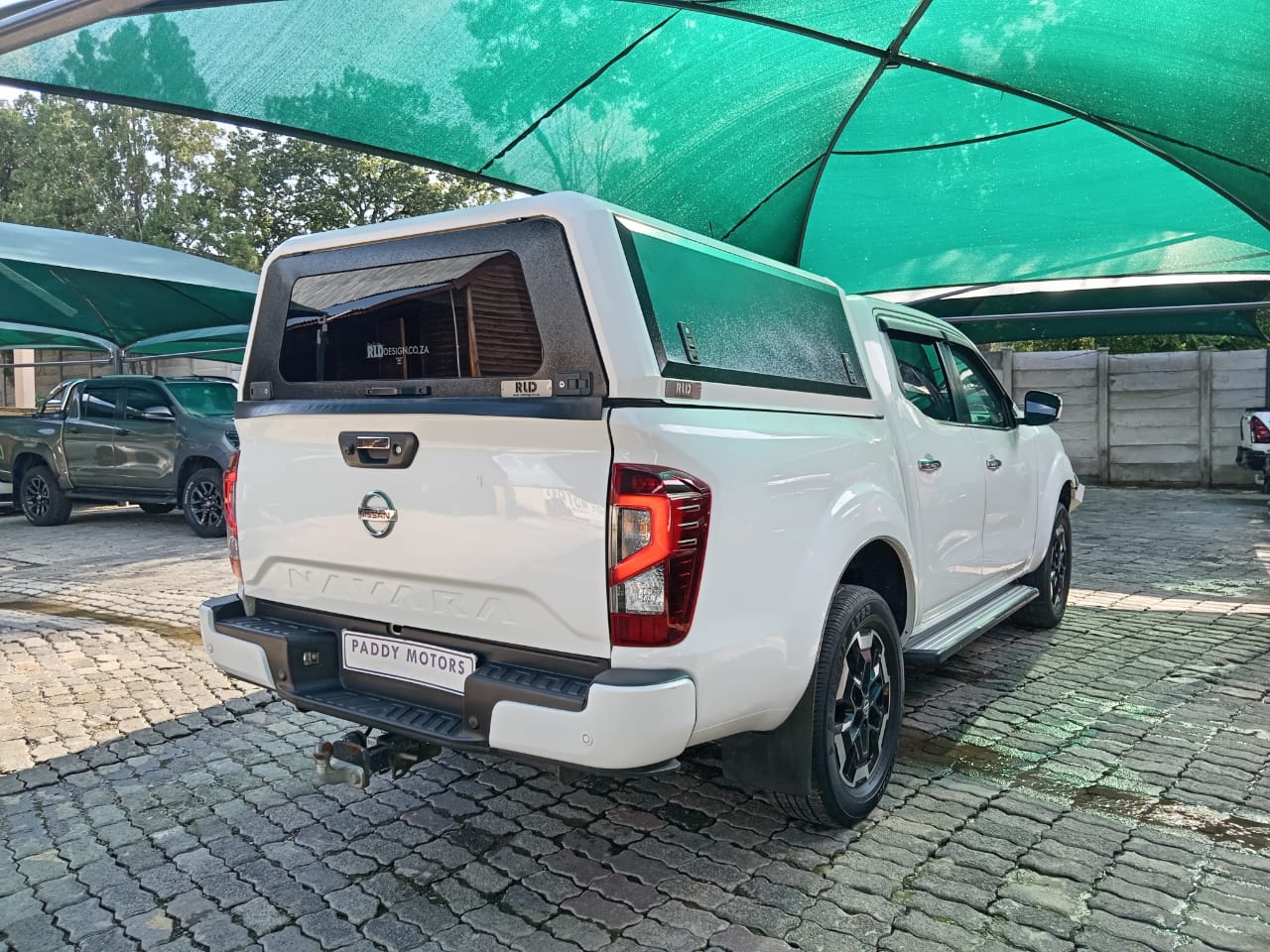 
								Nissan Navara 2.5 DDTi PRO-2X Double cab full									