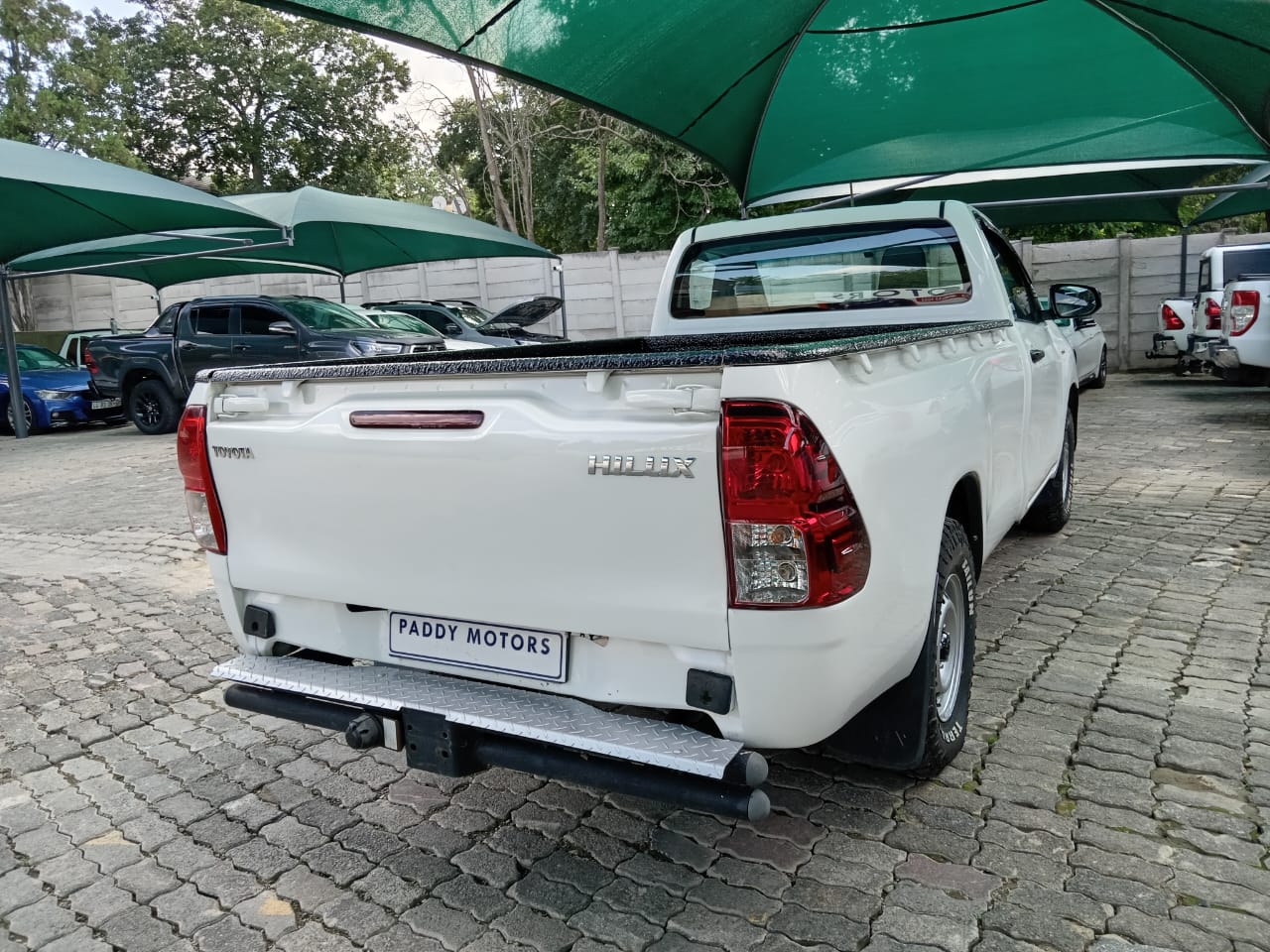 
								Toyota Hilux 2.4 GD Single cab full									