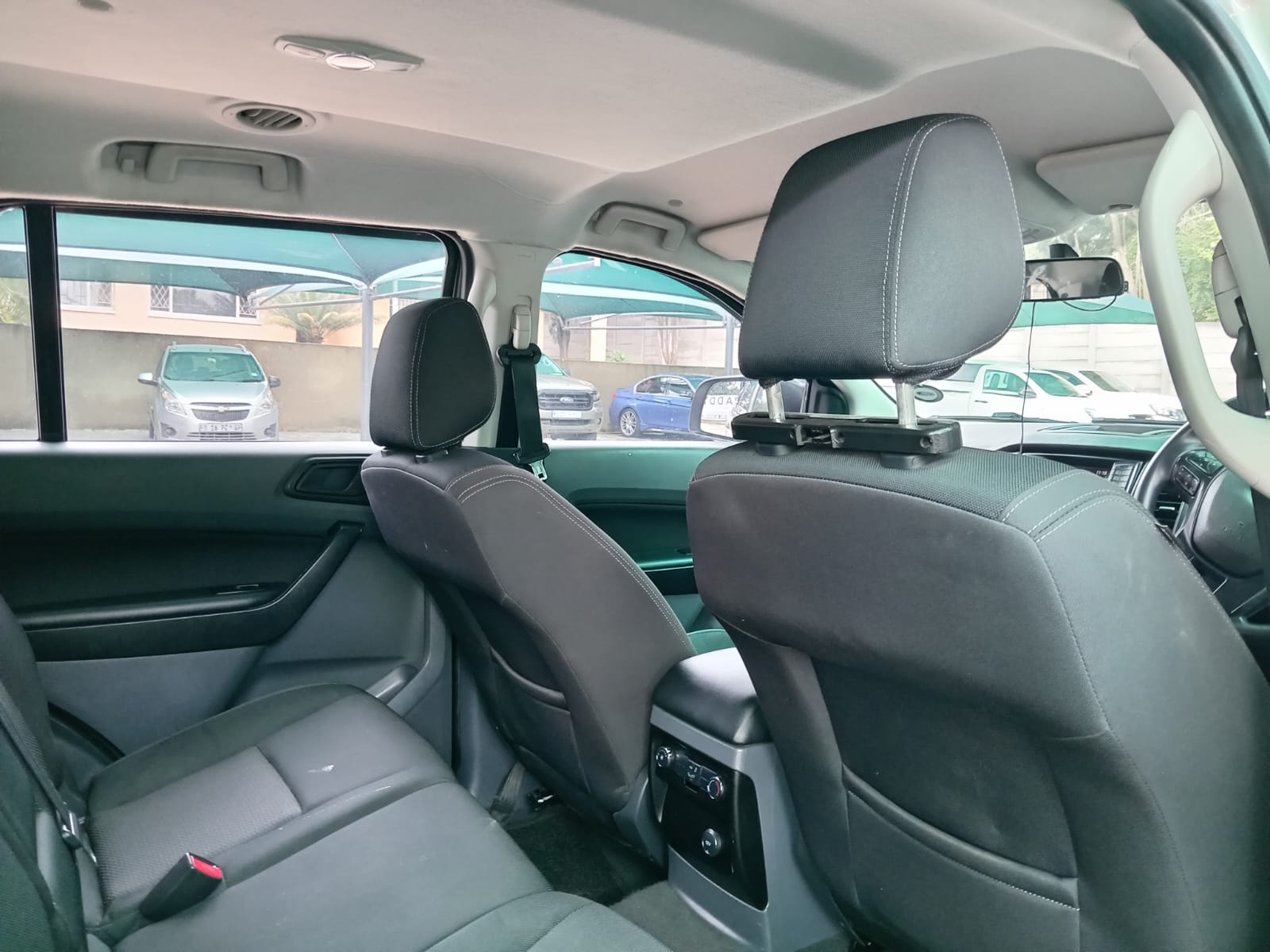 
								Ford Everest 2.2 TDCI XLS full									