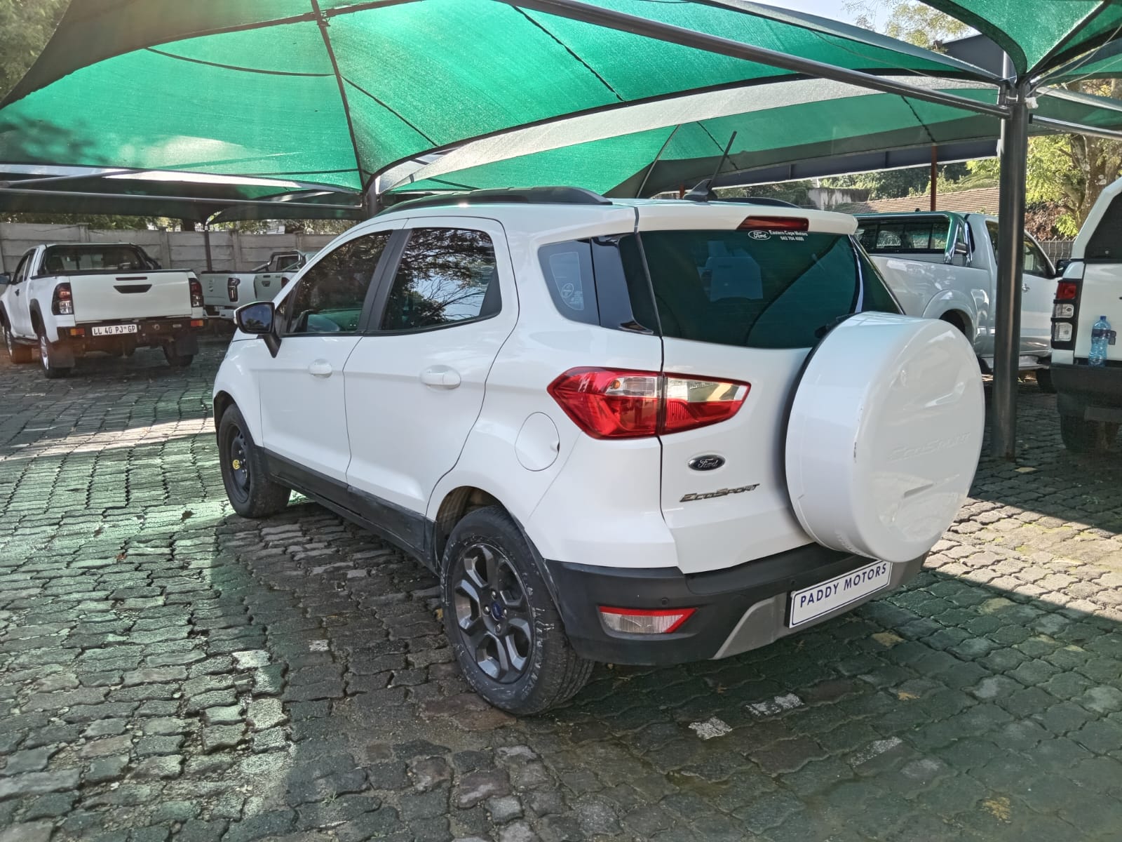 
								Ford EcoSport 1.0 Titanium full									