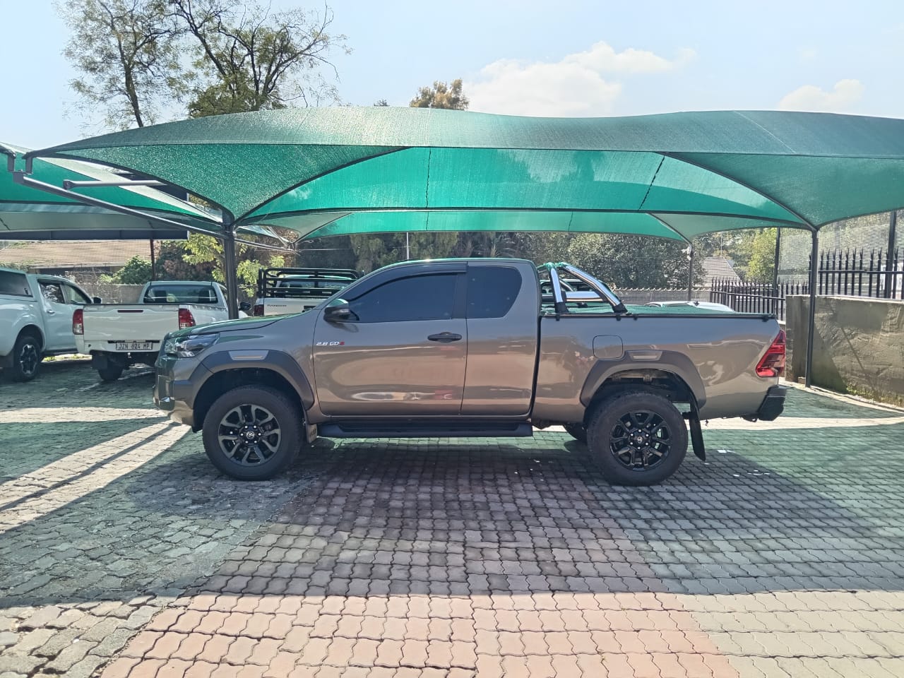 
								2021 Toyota Hilux 2.8GD-6 Xtra Cab 4×4 Legend Auto full									