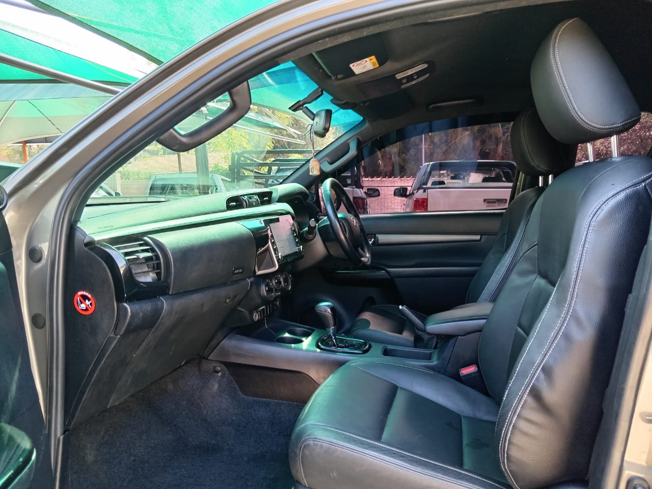 
								2021 Toyota Hilux 2.8GD-6 Xtra Cab 4×4 Legend Auto full									