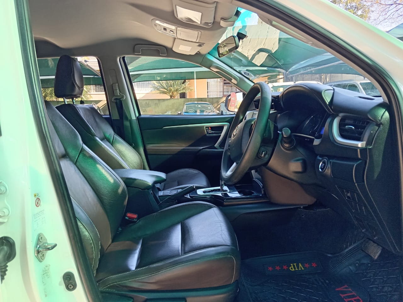 
								2020 Toyota Fortuner 2.4GD-6 Auto full									