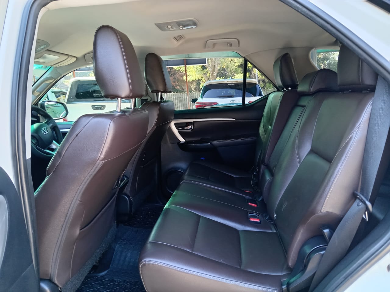 
								2020 Toyota Fortuner 2.4GD-6 Auto full									