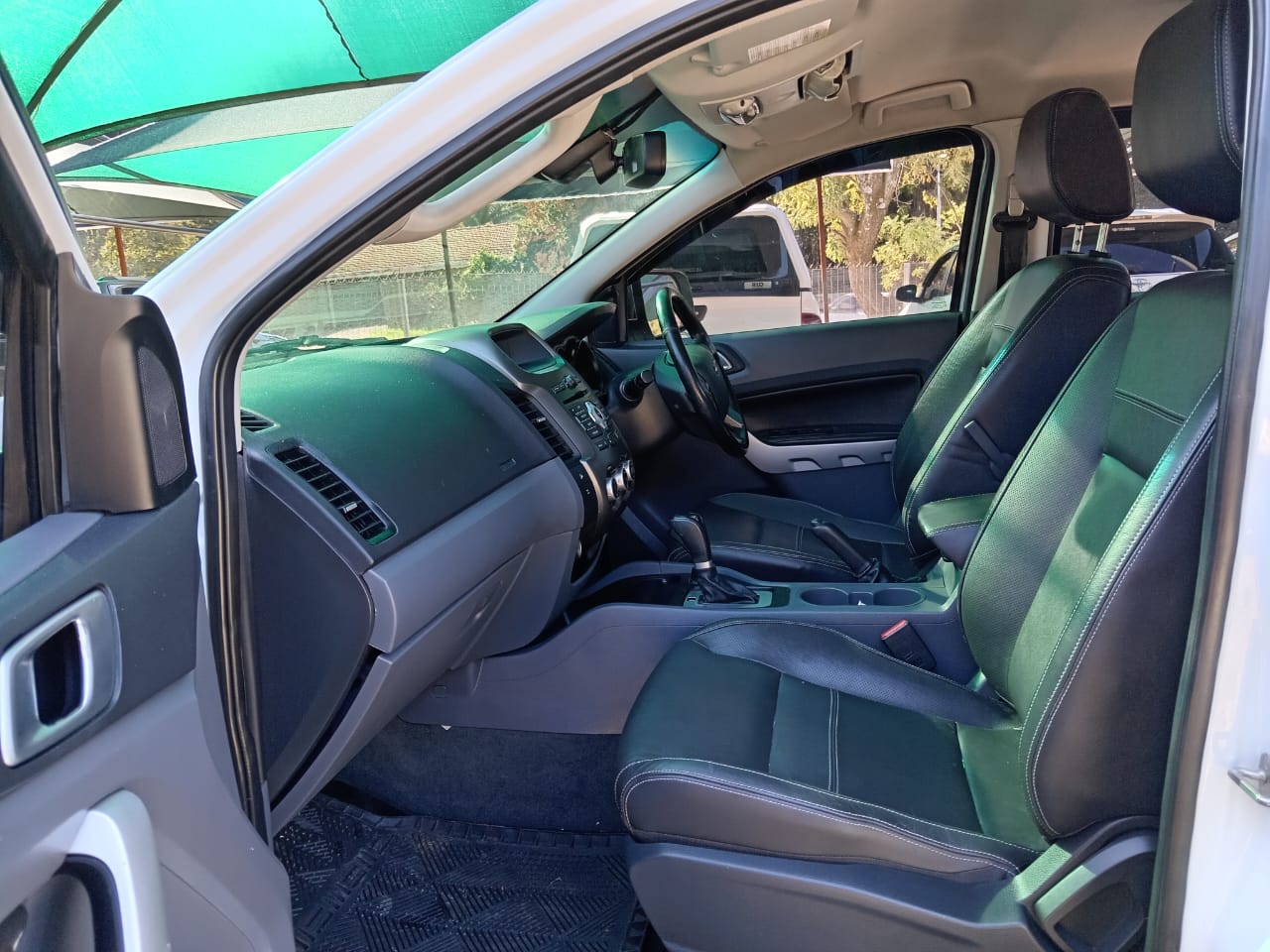 
								2016 Ford Ranger 3.2TDCi Double Cab 4×4 XLT Auto full									