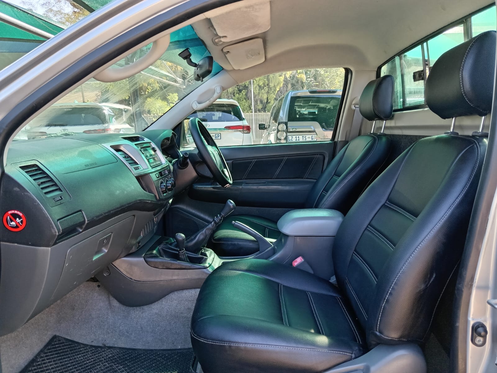 
								2012 Toyota Hilux 3.0D-4D 4×4 Raider full									