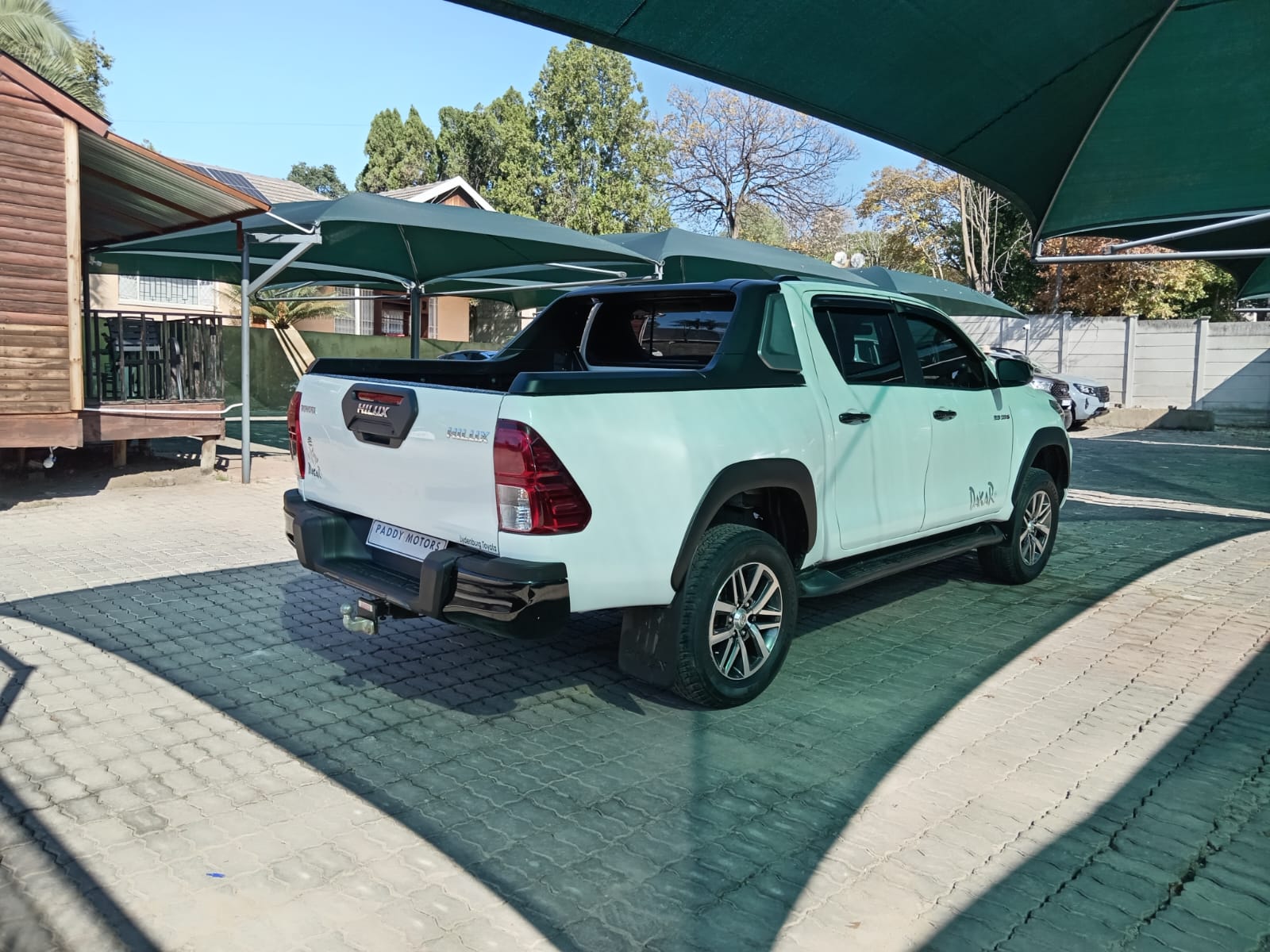 
								2018 Toyota Hilux 2.8GD-6 Double Cab Raider full									