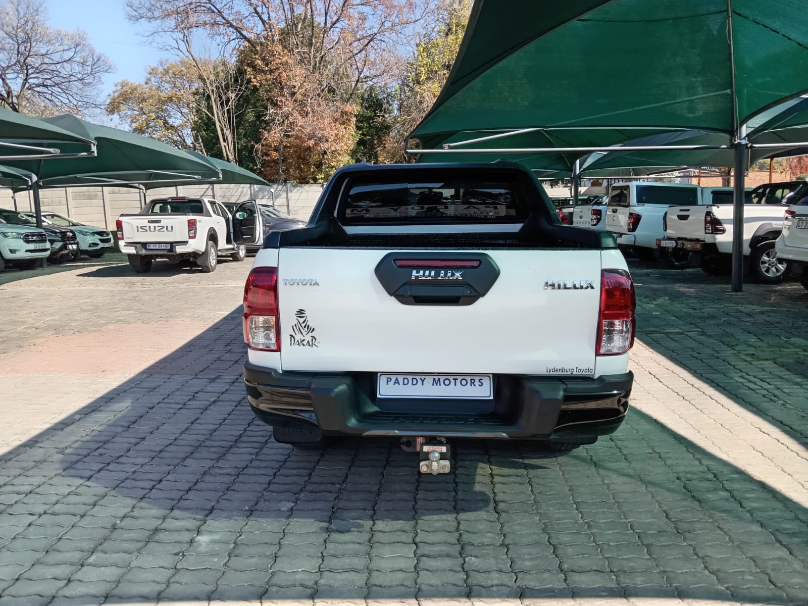 
								2018 Toyota Hilux 2.8GD-6 Double Cab Raider full									