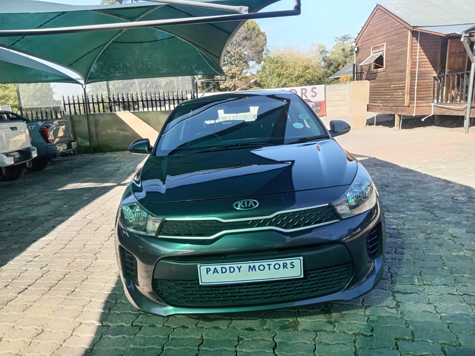 
								Kia Rio 1.2 hatchback full									