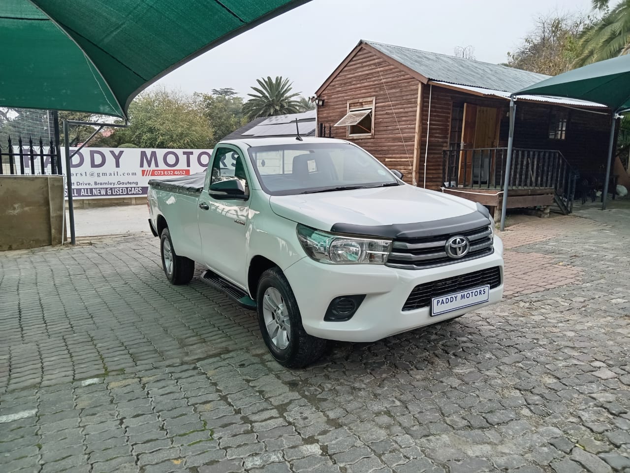 
								Toyota Hilux 2.4 GD6 Single cab full									