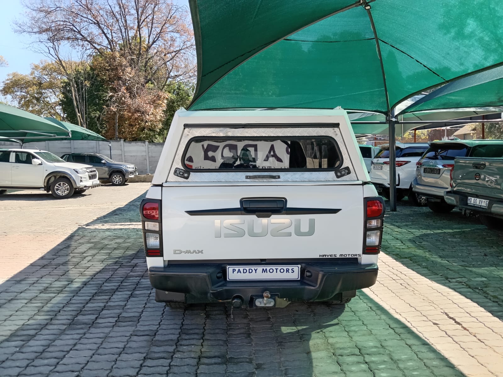 
								Isuzu D-max 250 X-rider double cab full									