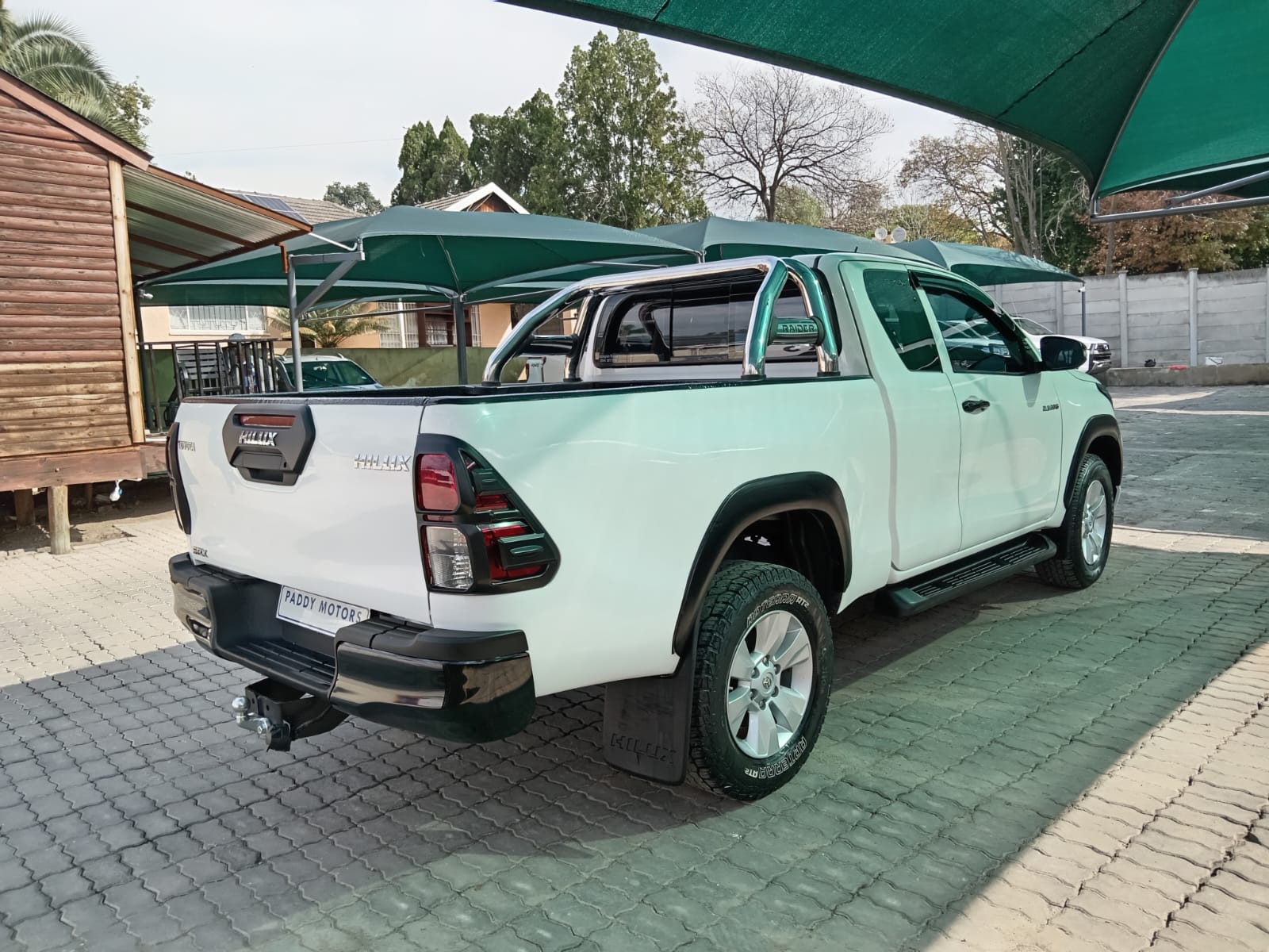 
								Toyota Hilux 2.4GD6 Extra cab 4×2 full									