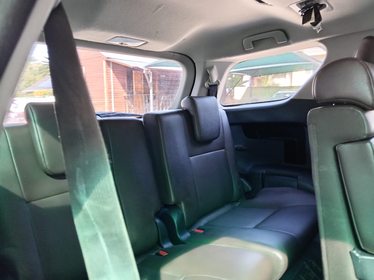 
								Toyota Fortuner 2.4 GD6 4X2 full									