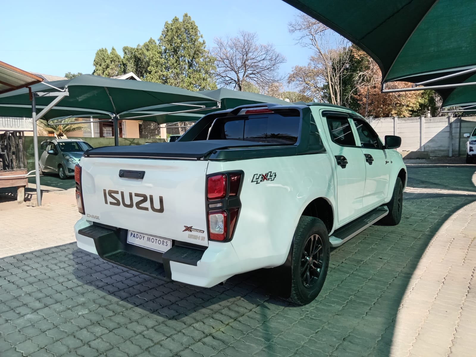
								Isuzu D-max 1.9 DDI HR Double cab 4X4. full									