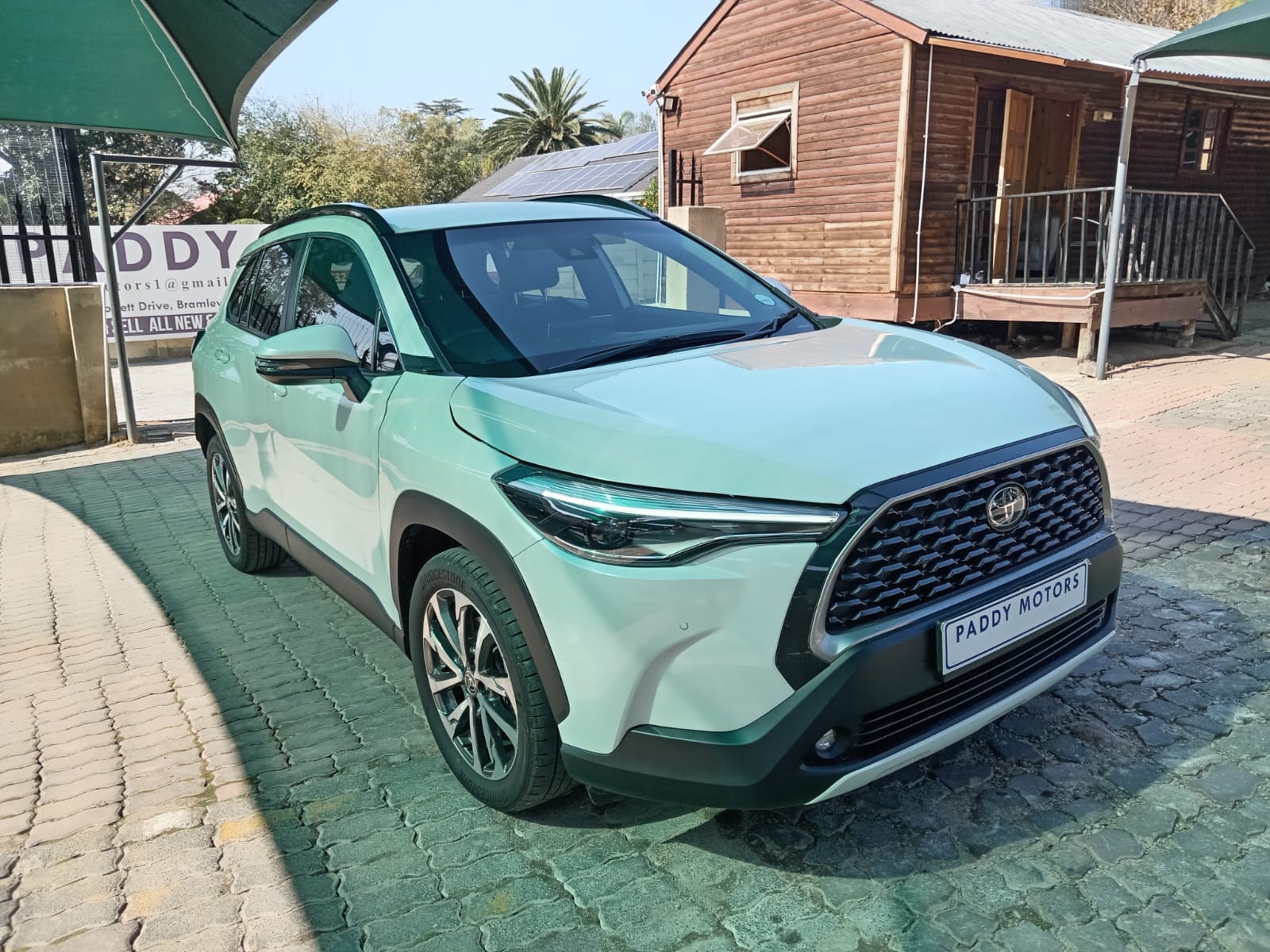 
								Toyota Corolla Cross 1.8 XR full									