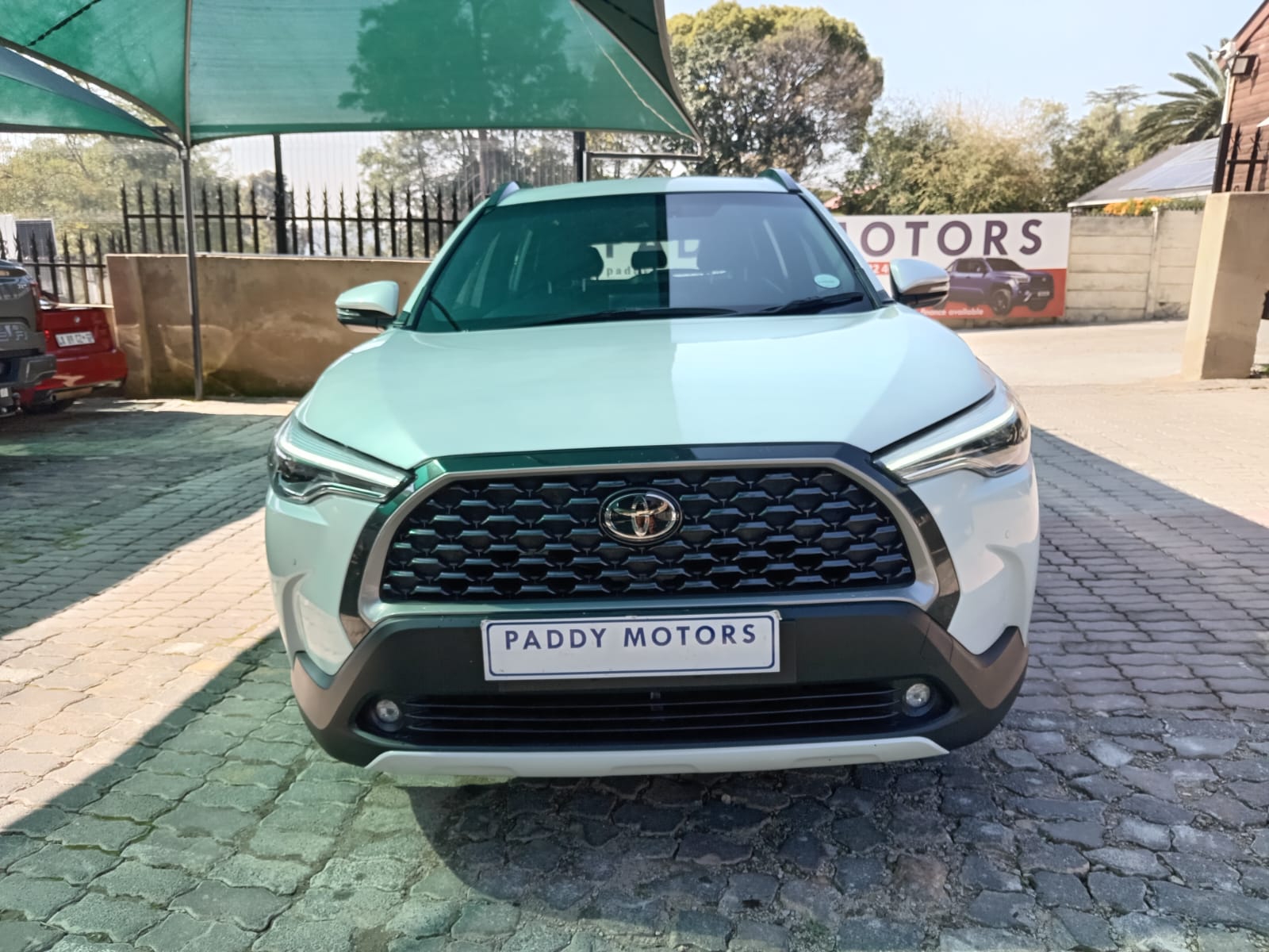 
								Toyota Corolla Cross 1.8 XR full									