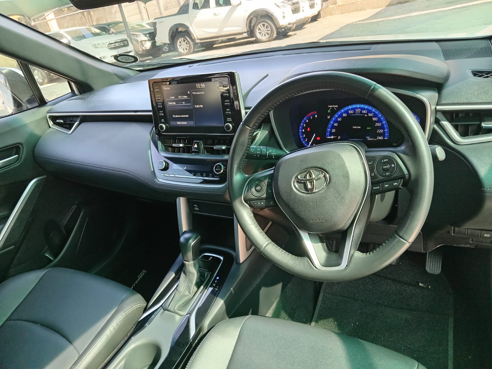 
								Toyota Corolla Cross 1.8 XR full									